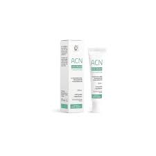 ACN SOS CREMA CONCENTRATA FPI 30ml. Crema con acido azelaico 15% (p/p), niacinammide al 2%, acido salicilicoal 2%, per pelli grassi, con imperfezioni.